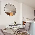 Deluxe & The River Canal View In Apartamento *