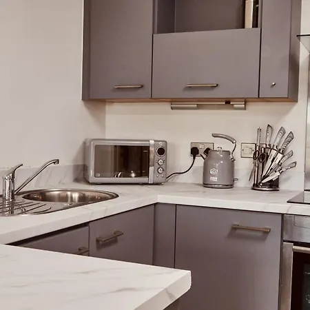 Deluxe River Canal View & Free Secure Parking! *