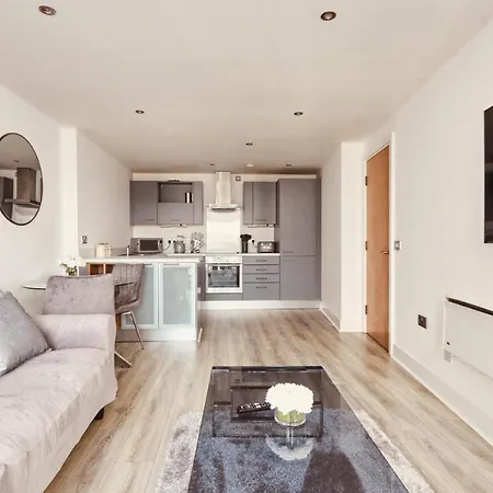 Deluxe River Canal View & Free Secure Parking! Apartment *