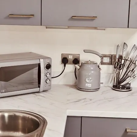 Deluxe River Canal View & Free Secure Parking! Apartament *