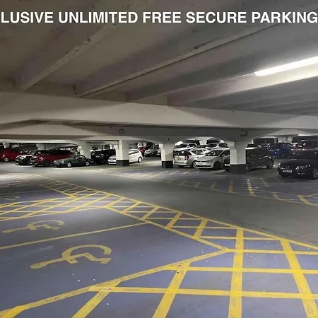 Apartament Deluxe River Canal View & Free Secure Parking! *