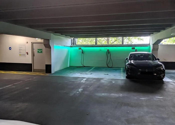 Deluxe Apt & The Best River Canal View In Leeds Апартаменты Лидс