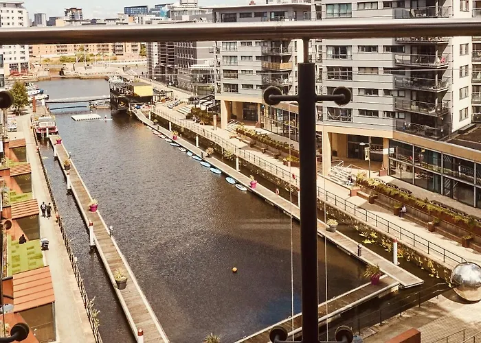 Deluxe Apt & The Best River Canal View In Leeds Appartement Leeds (West Yorkshire)